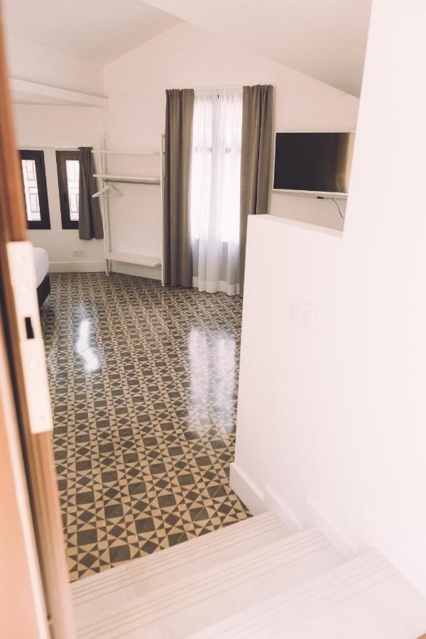 Hotelet Casa Padro Manresa Luaran gambar